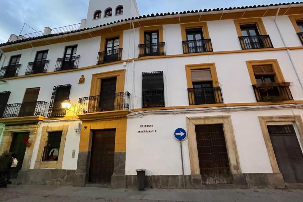 Апартаменты Patio De La Corredera Кордова Экстерьер фото