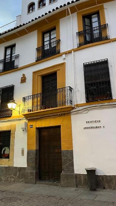 Апартаменты Patio De La Corredera Кордова Экстерьер фото